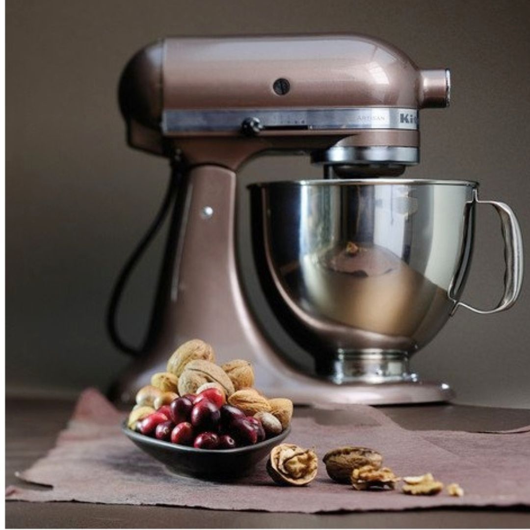 KitchenAid Artisan Tilt Head Stand Mixer with Extra Bowl 4.8L