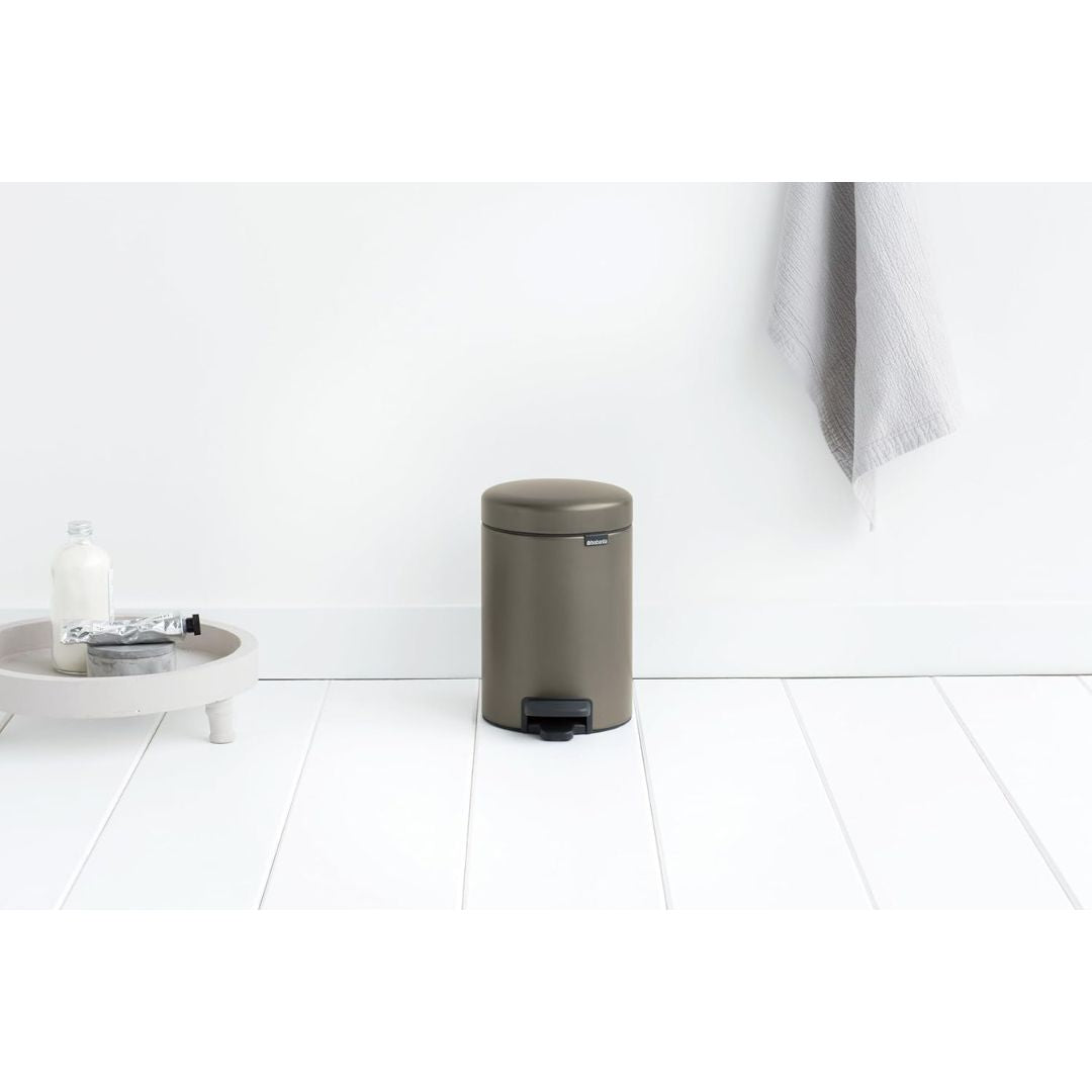 Brabantia Pedal Bin Newicon 3L Soft Closing Platinum