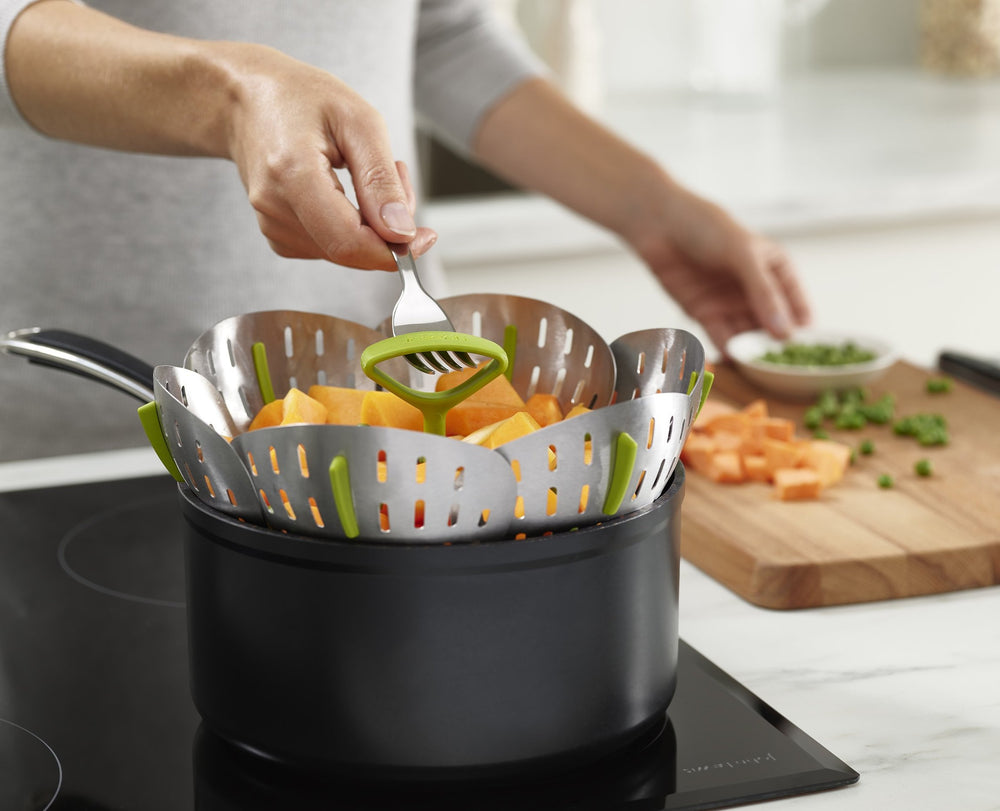Joseph Joseph Bloom Steel Folding Steamer Basket 2