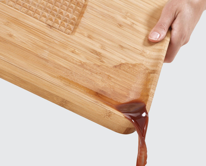 Joseph Joseph Cut & Carve Bamboo Chopping Board 2