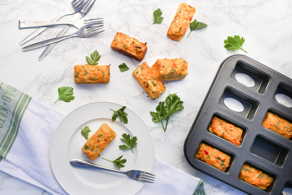 MASTERCLASS Non-stick Twelvw Lubang Mini Sandwic Tin W/Loose Base (36X27Cm) 