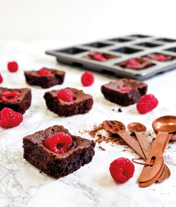 MASTERCLASS Non-Stick 12 Holes Sq Brownie Pan (34X26Cm)